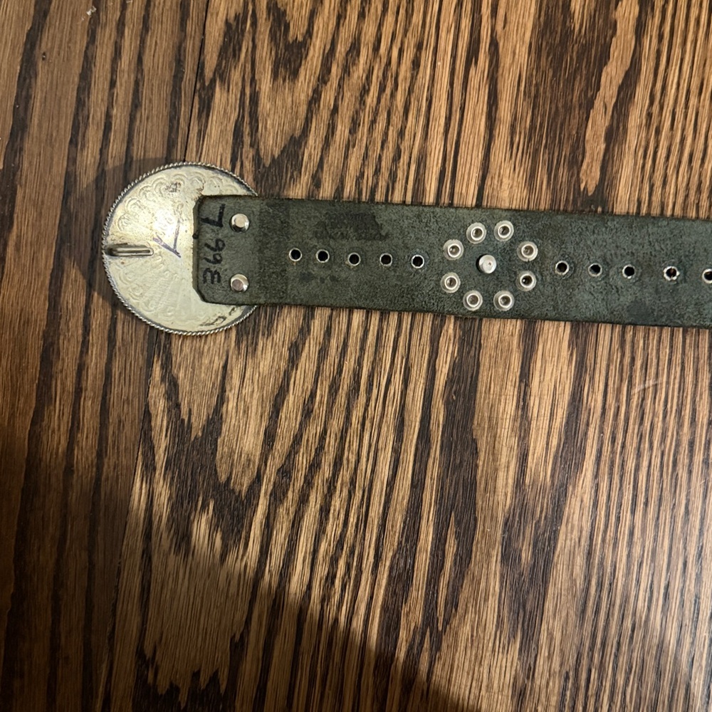 Black Leather Belt with Silver Accents - Picture 9 of 10